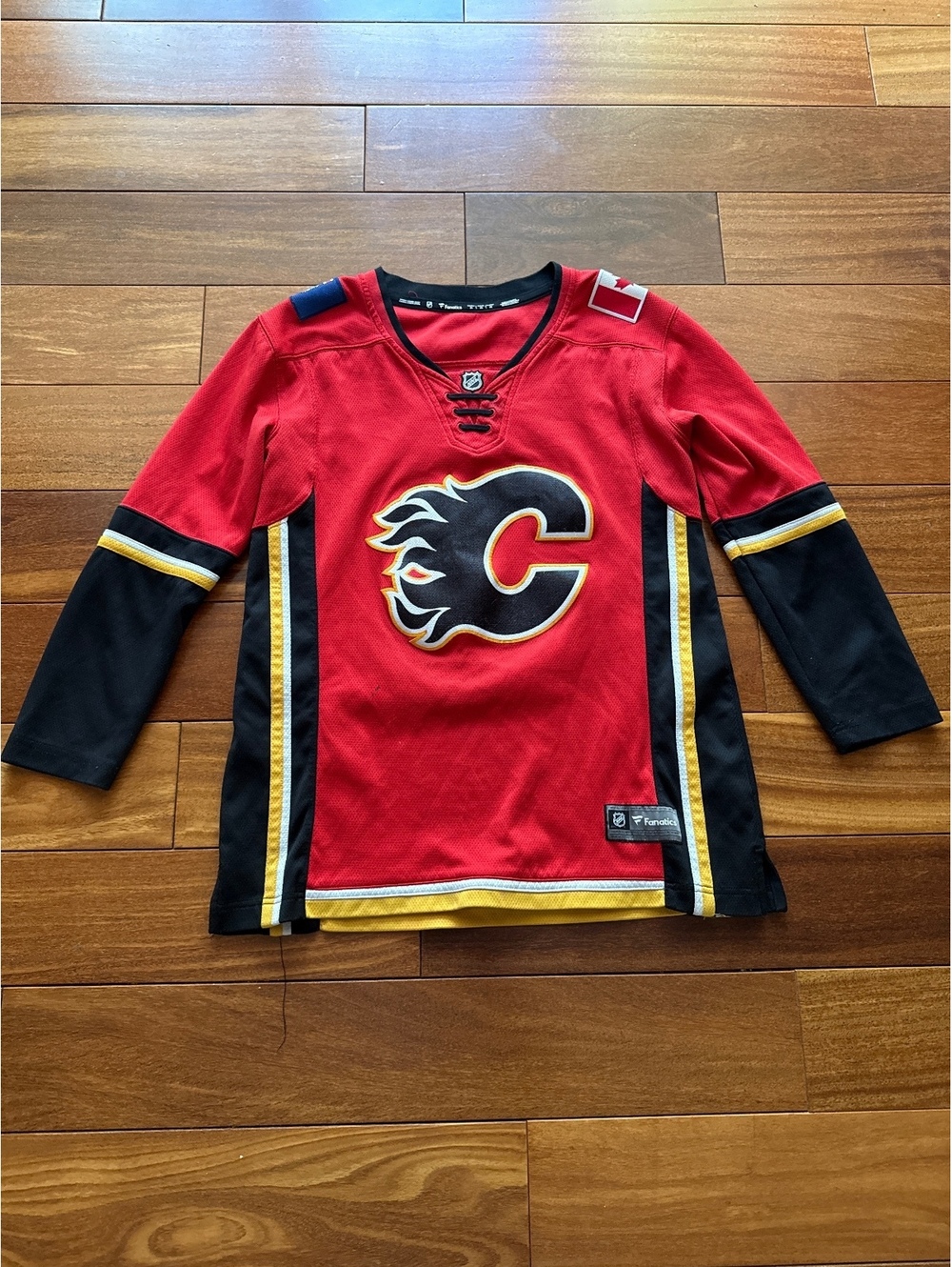 Calgary Flames Jersey M
